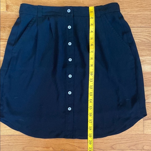 LOFT Black Button Down Skirt With Pockets - Picture 4 of 5